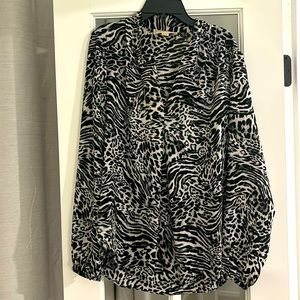 Michael Kors V Neck Animal Print Blouse. Medium